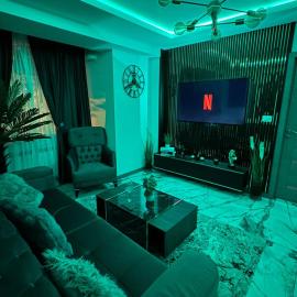 Cozy Escape Apartment, hotelli kohteessa Tecuci