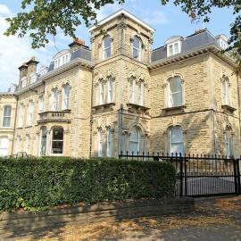 Harrogate Haven by Luxus