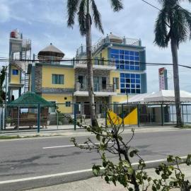 678 sugar shack beachhouse, Hotel in Toledo