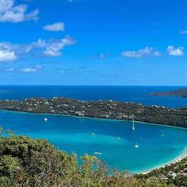 Mahogany Run Retreat A Tranquil Caribbean Escape – hotel w mieście Lovenlund
