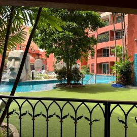 Pool & Garden Access Room - Seven Seas Condo by Som, hotel in Jomtien Beach