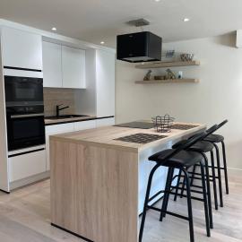 Modern Flat With Garden, khách sạn ở Oostende