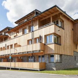 Slunečný apartmán, hotel a Černý Dŭl