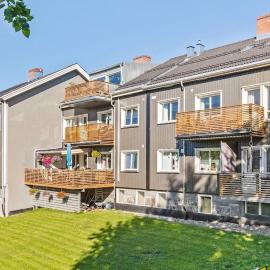 Central 2 bedroom apartment