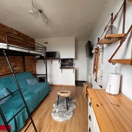 Studio cosy avec vue panoramique - Le Corbier, Hotel in Villarembert
