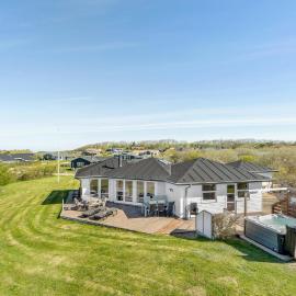 Stunning Home In Vestervig With Sauna, hotell i Vestervig