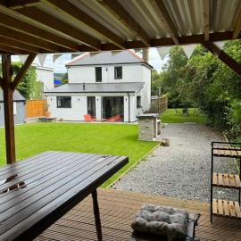 Detached 4 bed House - Brecon Beacons National Park, готель у місті Gilwern
