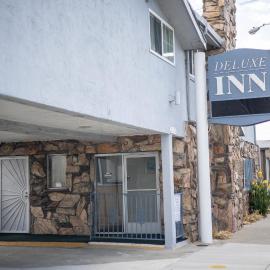 Deluxe Inn