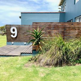 Ikhaya le Inkhuku A cozy retreat in Sunrise-on-Sea, hotel in Sunrise-on-Sea