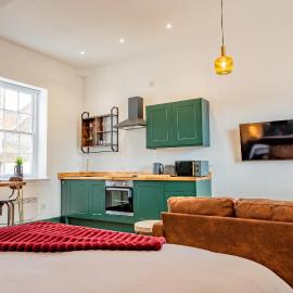 WhiskAwayStays - Foregate Studio No 6