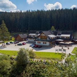 Orava Village, hotel em Oravská Lesná