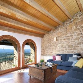 Chimenea y vistas espectaculares a los Puertos