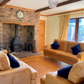 Beautiful 5BR House near Gretna Green with Garden - Pass the Keys