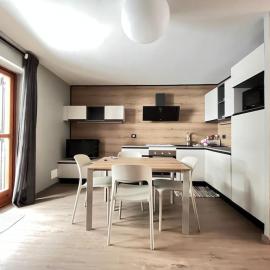 Sauze dʼOulx में, होटल Maison De Neige - Appartamento Vacanze