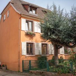 Gîte La Grange, hotel u gradu Egisem