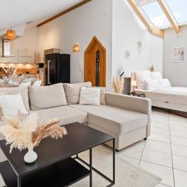 flair Apartment Stadtoase Fulda I private Sauna & Whirlpool I Balkon I 2x Parken I Kaffee I Highspeed WLAN I Disney plus, hotell sihtkohas Fulda