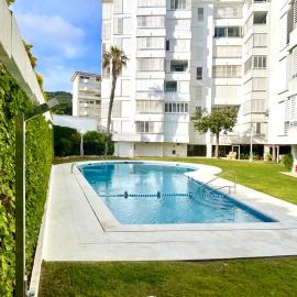 LA MER BLEUE, Boutique Apartament with free parking, full equipped in Fenals Beach, hotel in Lloret de Mar