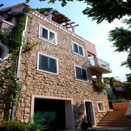 Apartments Mia, hotel din Postira