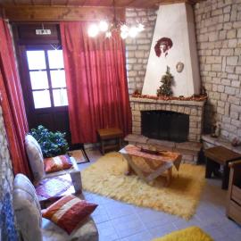 Elatos Rooms, hotel in Mikro Chorio