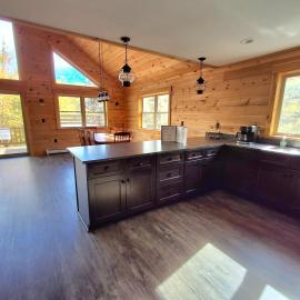 Scoot Cabin - Dogs Welcome!, hotel a Carrabassett