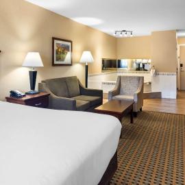 Best Western Plus Osoyoos Hotel & Suites, hotelli kohteessa Osoyoos