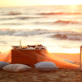 Marbella Beach Hotel, Hotel in Golem