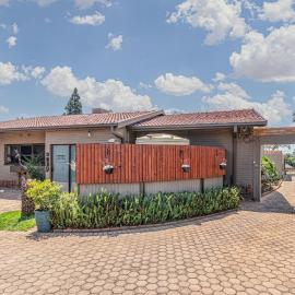 Gold Crest Guesthouse