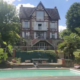 Au Bonheur des Voyageurs, 30' de Paris, hotel in Villennes-sur-Seine