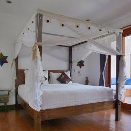 T&J1 - Gorgeous 1BR pool villa, parking, walk to beach!, viešbutis Umale