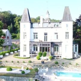 Château en bord d'Ourthe La Terrasse