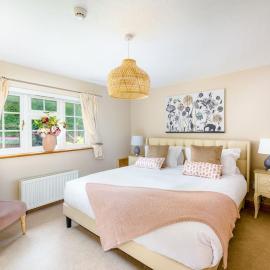 Pet Friendly Apartment with Rural Views & Parking