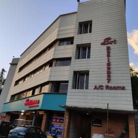 Sri bhavan residency, hotel v destinaci Palakkad