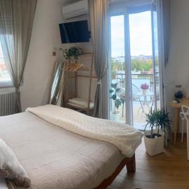 Keizna rooms Cesena, hotelli kohteessa Cesena