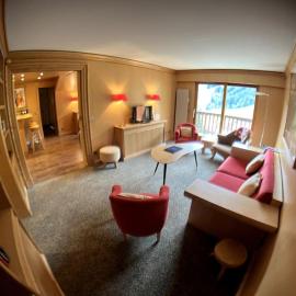 Apt 8p, ski-in, ski-out, parking