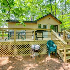 Sunroom, Deck & Grills: Marquette Cottage!, hotel in Marquette