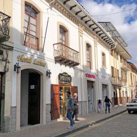 Hostal Latina, viešbutis mieste Kuenka