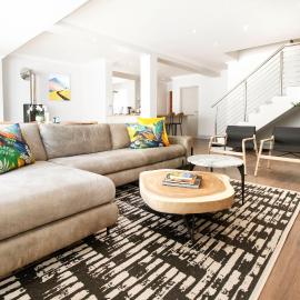 House La Gratitude - secure parking