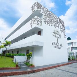 SAARAL RESORTS & HOTELS PVT Ltd, hotel din Kuttālam