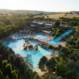 Centro Vacanze Verde Azzurro, hotel en Cingoli