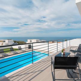 Silver Villa with ocean view, hotel na Lourinhã