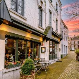 Hotel La Fayette, hotell i Rochefort