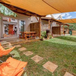 La Maison Ojas Eco Lodges - Your journey to Well-Being、アルビオンのホテル