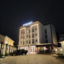 Miami Suites Tamatave โรงแรมในโตมาซีนา