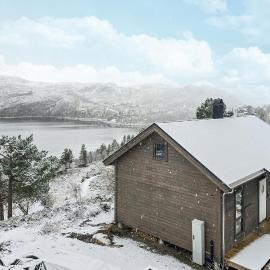 Beautiful Home In Bjordal With Wifi, ξενοδοχείο σε Hogvær