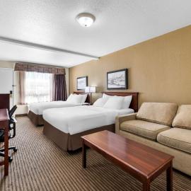Viesnīca SureStay Plus Hotel by Best Western Drumheller pilsētā Dramhellera
