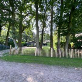 Prachtig huisje met grote tuin op de Veluwe, hotel a Wenum