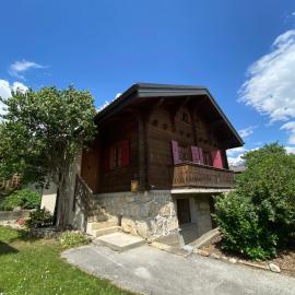 La Chambre Du Bisse, hotel v mestu Ayent