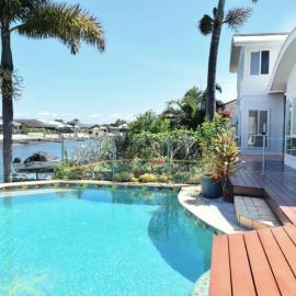 Kangaroo Waters On Bribie: Bongaree şehrinde bir otel
