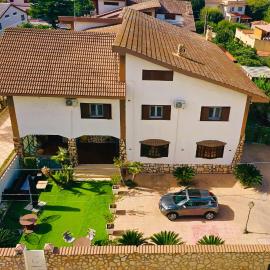 Samamà House, hotel in Taranto