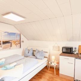 Urlaubsmagie - Ferienwohnung Tagtraum - Garten mit Terrasse & Saisonaler Pool, hótel í Sebnitz